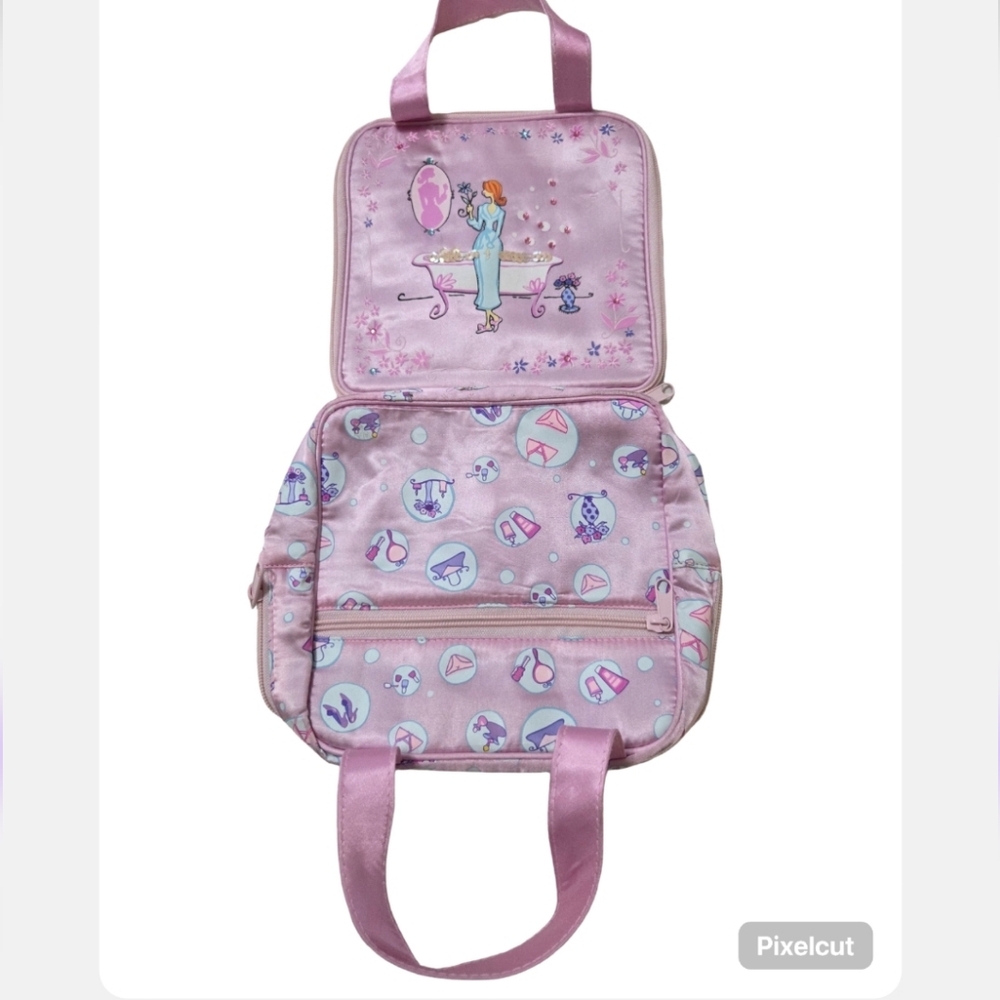 Sequined Travel Organizer.
